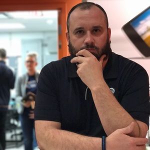 Meet your Posher, Travis